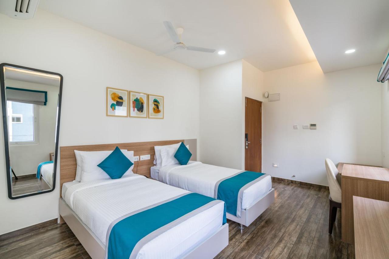 Skyla Studios & Suites - Hitech City Haidarábád Kültér fotó