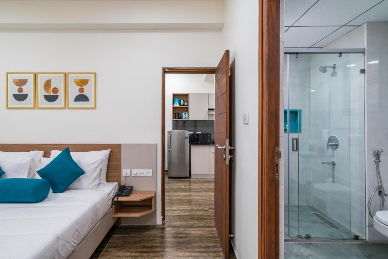Skyla Studios & Suites - Hitech City Haidarábád Kültér fotó