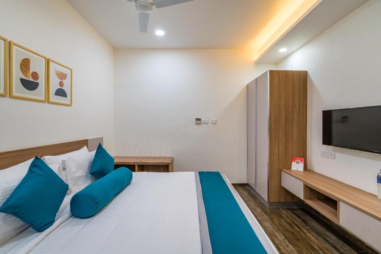 Skyla Studios & Suites - Hitech City Haidarábád Kültér fotó